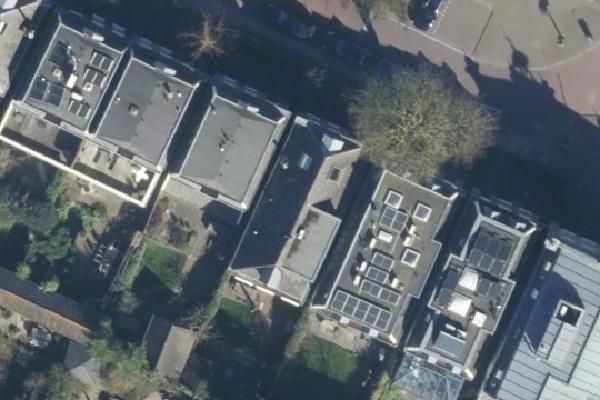 Luchtfoto van Raadhuislaan 2