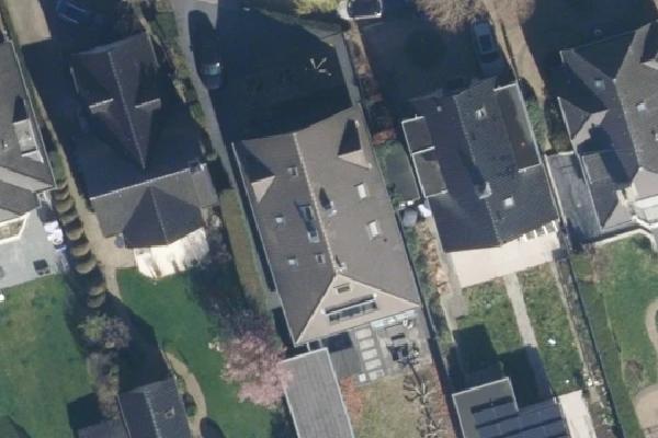 Luchtfoto van Van Voorthuijsenhof 43